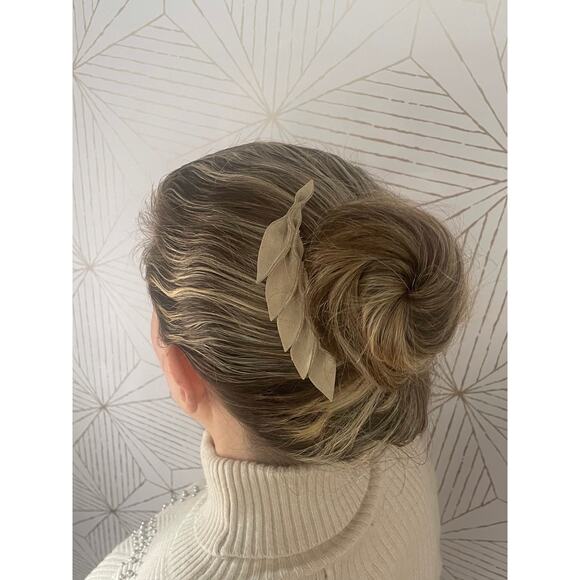 Artisan Handmade Taupe Suede Leather Petal Hair Comb - Picture 5 of 8